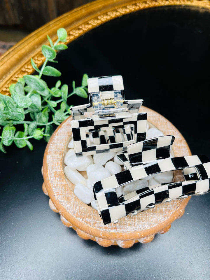 Black and White Checkered Clip Set