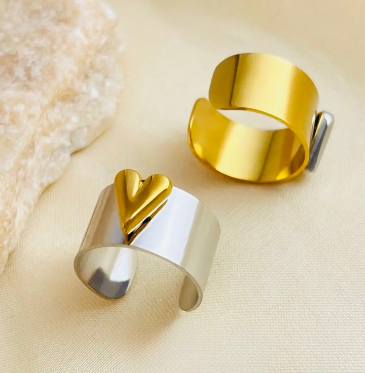 Heart Exposed Ring : 2 Colors