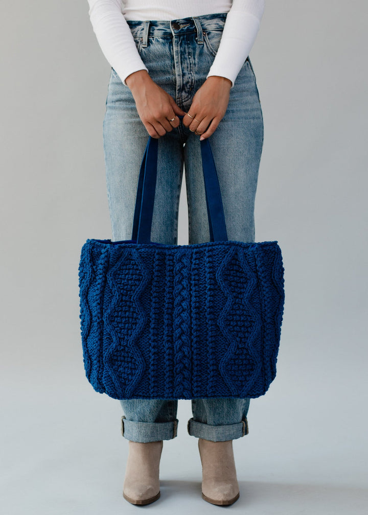 Cable Knit Tote : 2 Colors