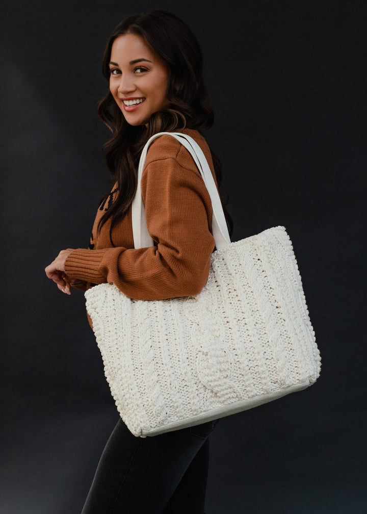 Cable Knit Tote : 2 Colors