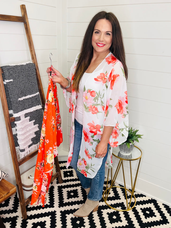 Flowy Floral Kimono : 2 Colors