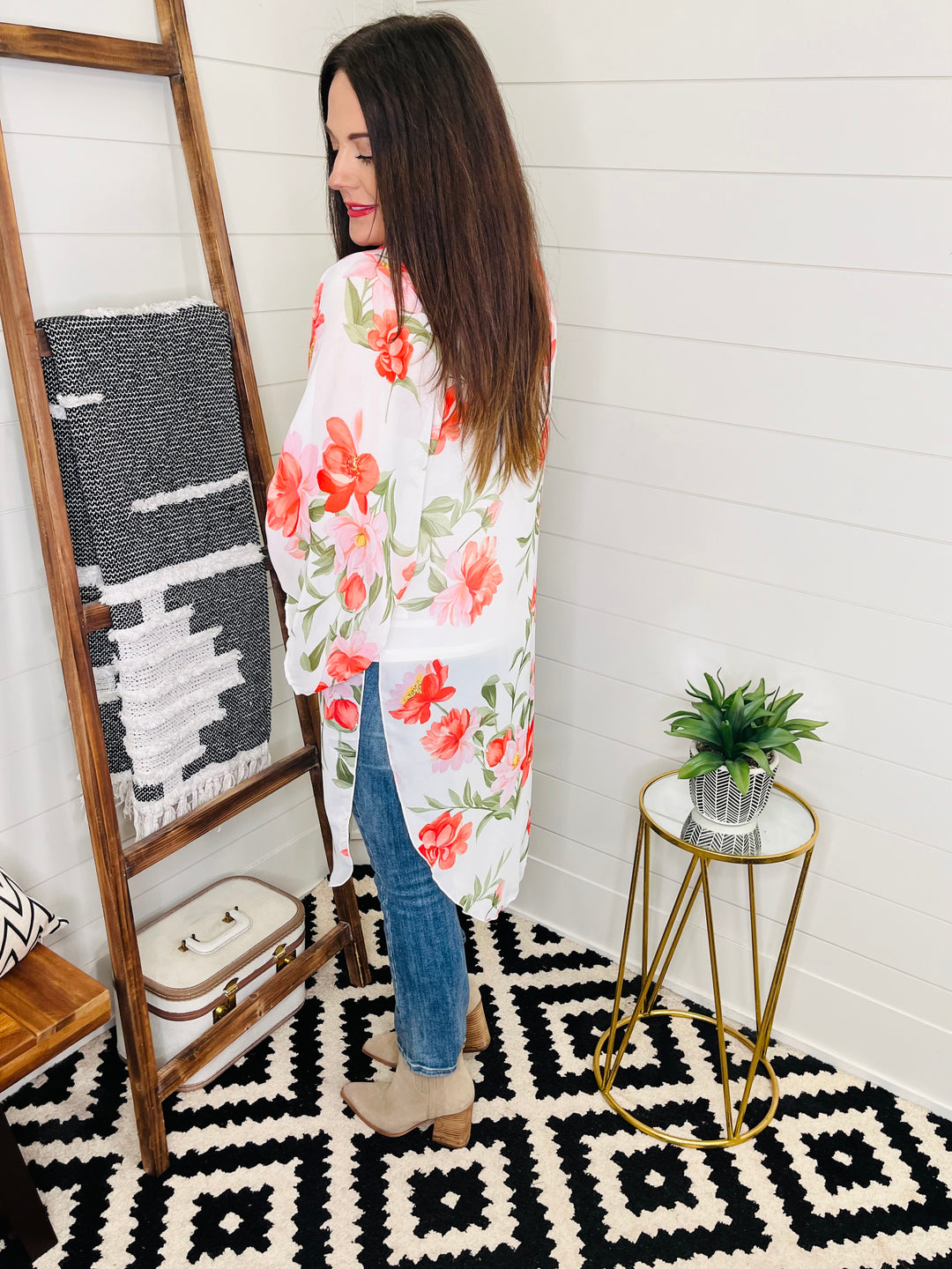 Flowy Floral Kimono : 2 Colors